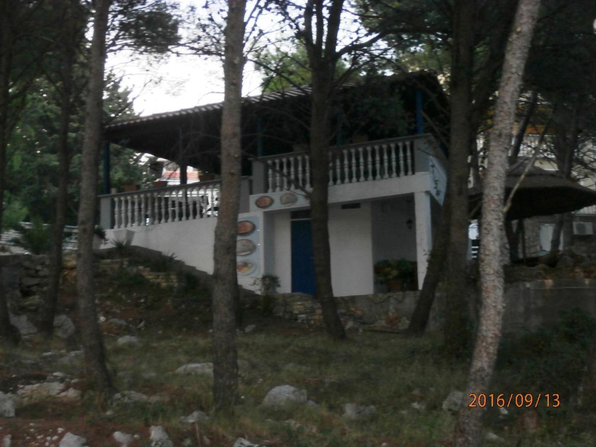 Apartments Meni Drage Exterior foto